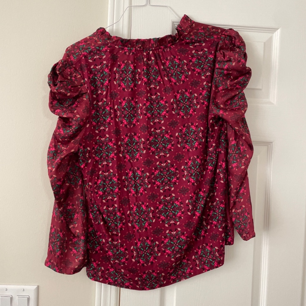 Patterned Blouse - Picture 2 of 2